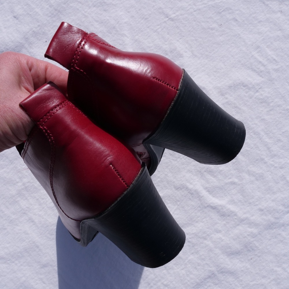 90s Newport News red leather square toed booties - Picture 5 of 8